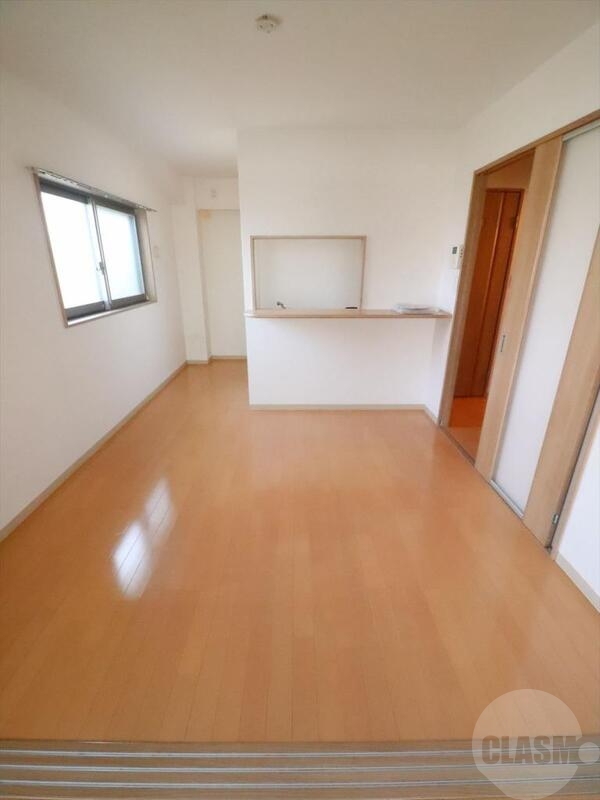 居室・リビング　８．３帖のリビング