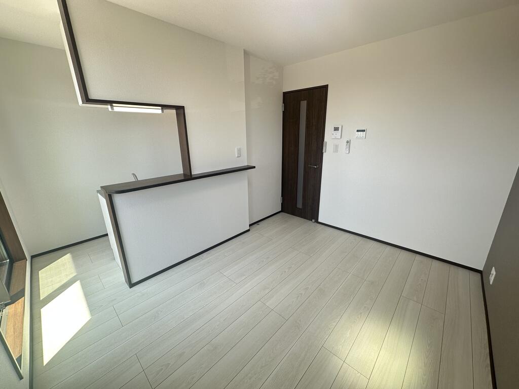 居室・リビング　※写真は同施工会社の別物件のものとなります。ご参考ください。