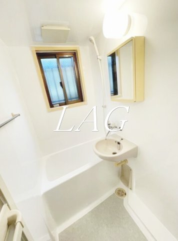 バス・シャワールーム　お風呂です。