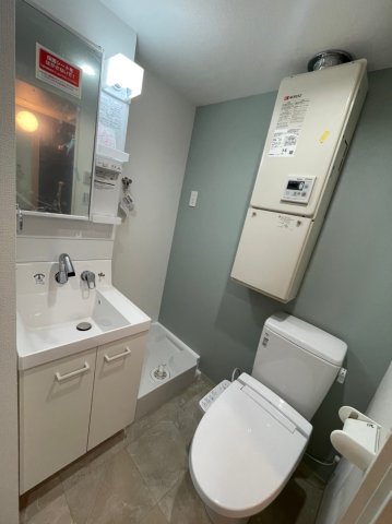 トイレ　コンパクトで使いやすいトイレです