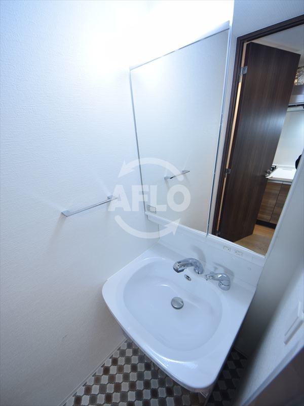 洗面設備　ファーストフィオーレ天王寺筆ヶ崎EYE　独立洗面台