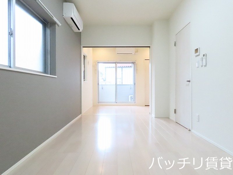 居室・リビング　画像は、同型タイプの為、現状を優先いたします。