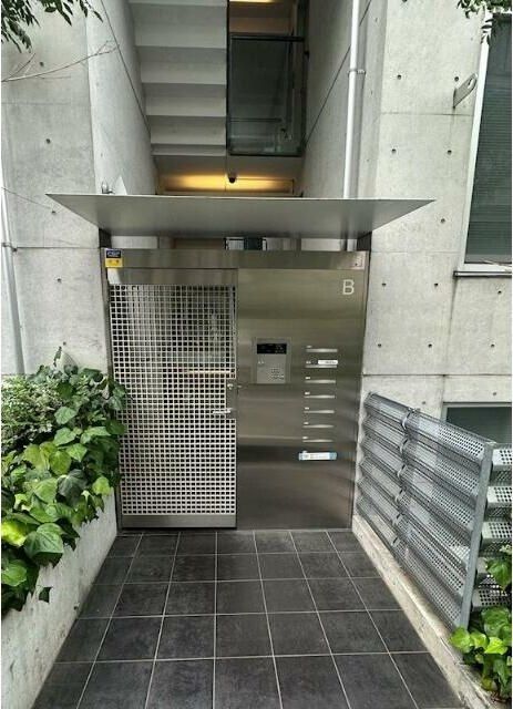 エントランス　エントランンス