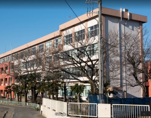 中学校　八王子市立楢原中学校（中学校）まで564m