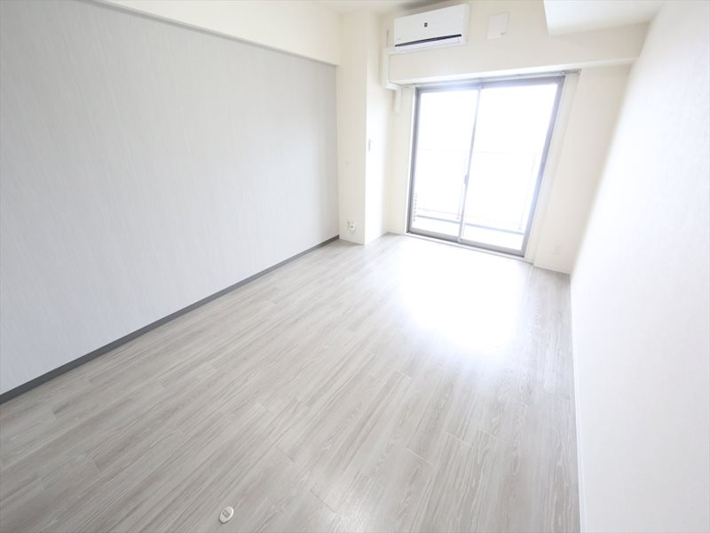 居室・リビング　洋室9.3帖　クローゼット付（収納充実してます）