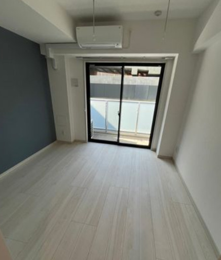 居室・リビング　※別部屋の参考写真です。