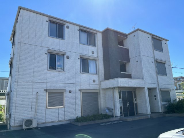 建物外観　積水ハウス施工の賃貸住宅シャーメゾン♪