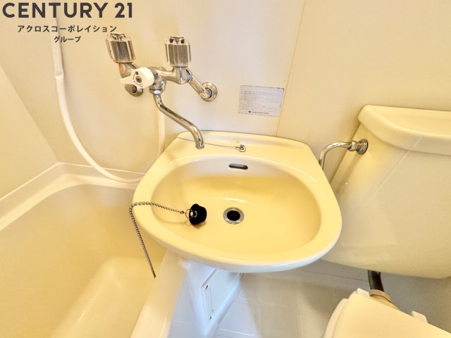 洗面設備　浴室内に洗面台付き！