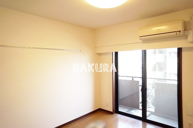 その他設備　室内エアコン付き♪