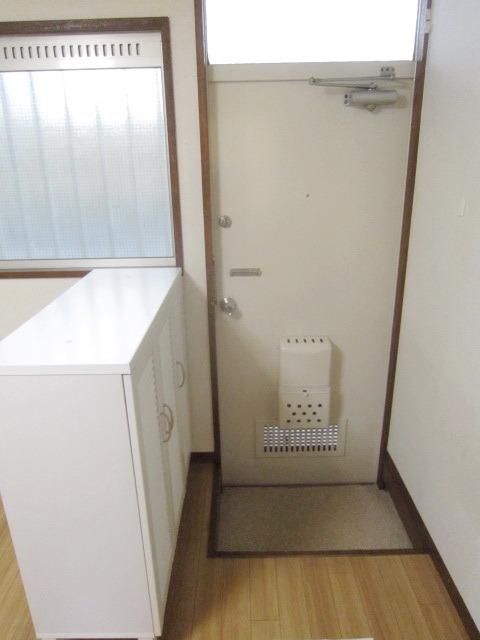 玄関　★下駄箱付きの玄関★