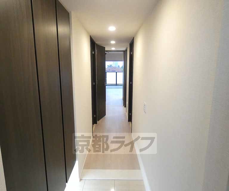 その他部屋・スペース　きれいな廊下です。