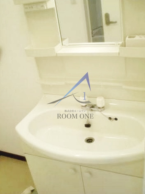 洗面設備　独立洗面台です。