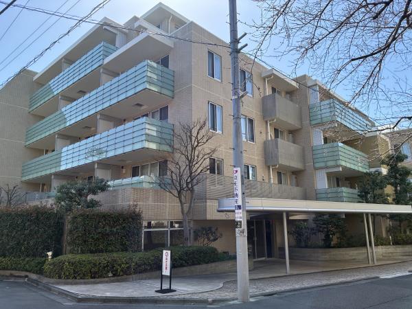 建物外観　外観は落ち着いています