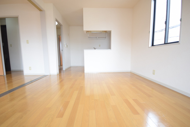 居室・リビング　写真は反転タイプのものです。