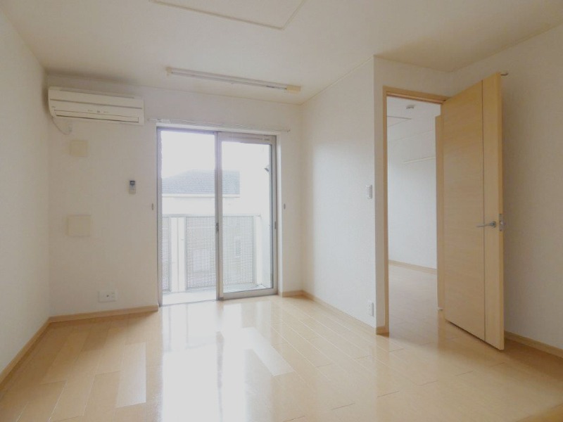 居室・リビング　図面と現状に相違がある場合には現状を優先