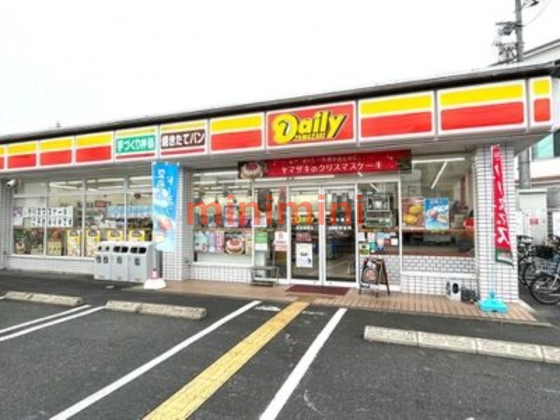 コンビニ　デイリーヤマザキ吹田幸町店（コンビニ）まで1008m