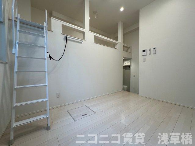 居室・リビング　102号室イメージの為、現状を優先致します。