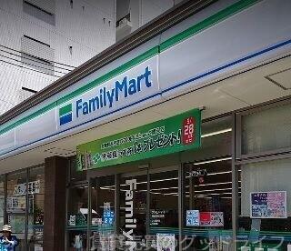 コンビニ　ファミリーマート東山清水坂店（コンビニ）まで31m