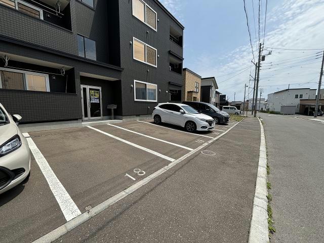駐車場　駐車場