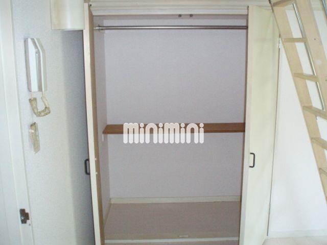 収納　意外と物がつめこめる収納ですよ。