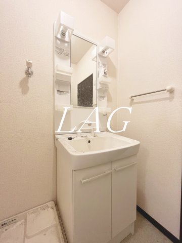洗面設備　洗面台です。（同仕様です。）