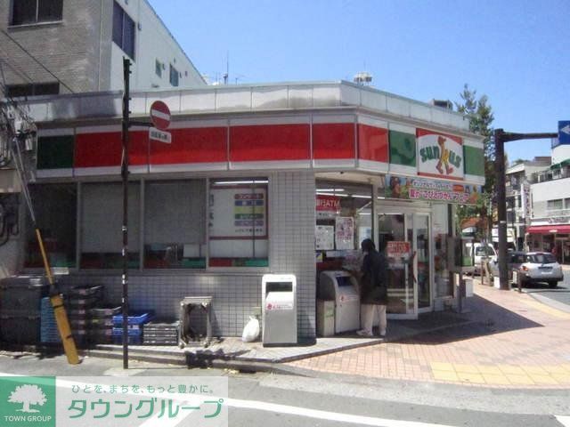 コンビニ　サンクス平井駅前店（コンビニ）まで832m