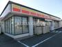 コンビニ　デイリーヤマザキ足立島根店（コンビニ）まで367m