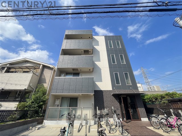 建物外観　オートロックで外部の人間が簡単に出入りできないため安心です。