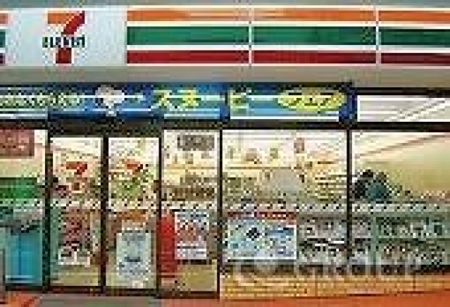コンビニ　セブンイレブン川崎武蔵小杉駅前店（コンビニ）まで498m
