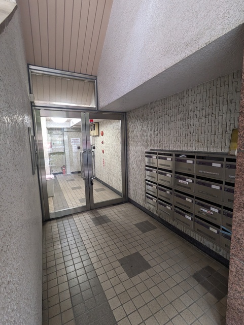 エントランス　エントランス