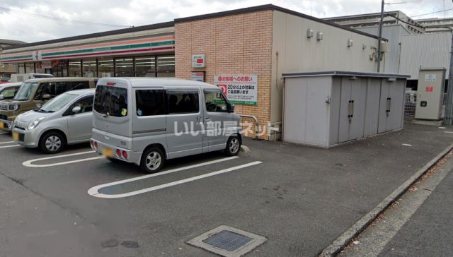 コンビニ　セブンイレブン堺大阪労災病院前店（コンビニ）まで293m