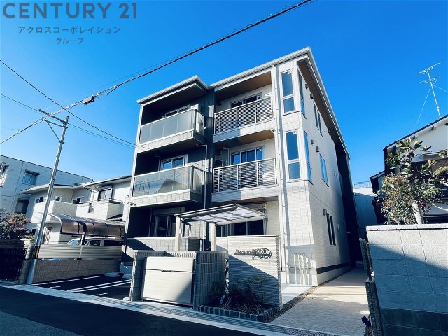 建物外観　安心のオートロック付きです♪