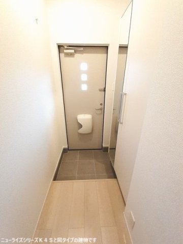 メイプルプラスの玄関写真