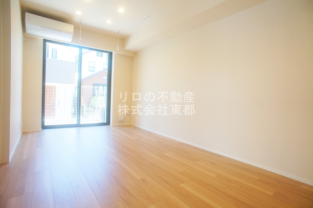 京王線 明大前駅 徒歩7分 3階建 築1年の居間写真