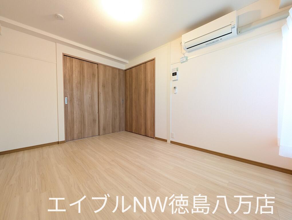 ＪＲ徳島線 徳島駅 徒歩25分 3階建 築55年の内装写真