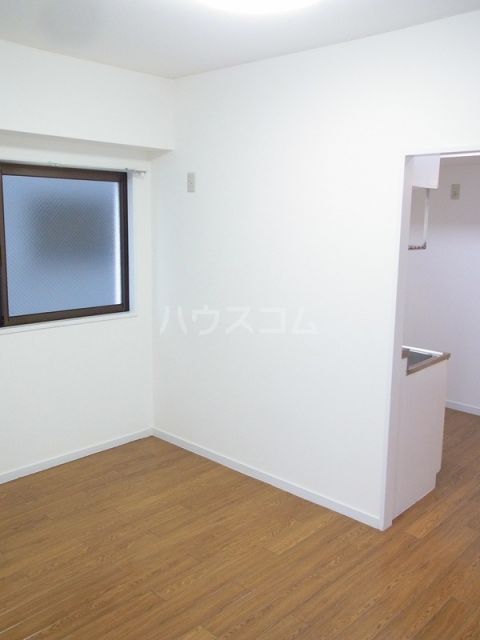 阪上ロイヤルハイツ第二の居間写真