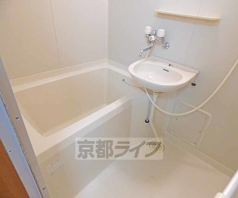 京福電鉄北野線 北野白梅町駅 徒歩27分 2階建 築30年の風呂写真
