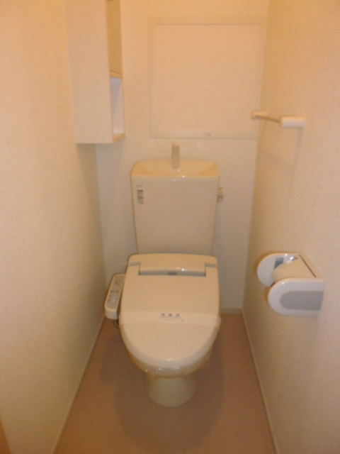 地下鉄東西線 東野駅 徒歩11分 2階建 築14年のトイレ写真