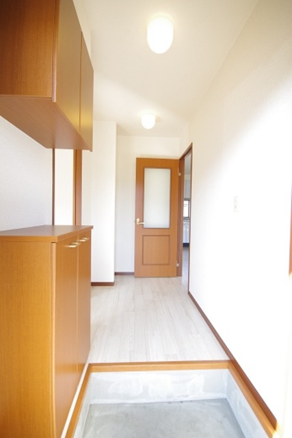 玄関　上下シューズボックス付き！