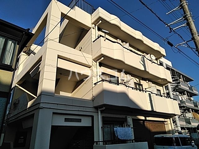 横須賀市三春町のマンションの建物外観