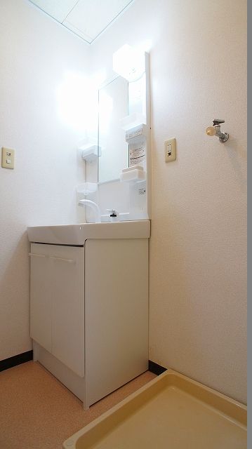 【クレセントフジ　Ａの洗面設備】