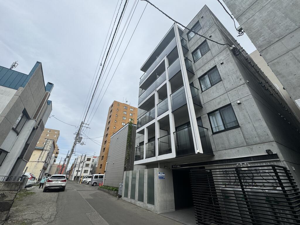 北海道札幌市中央区南十一条西８（マンション）の賃貸物件の外観