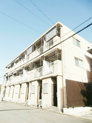 名古屋市昭和区元宮町のマンションの建物外観
