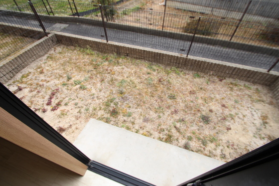 庭　※他号室の写真です