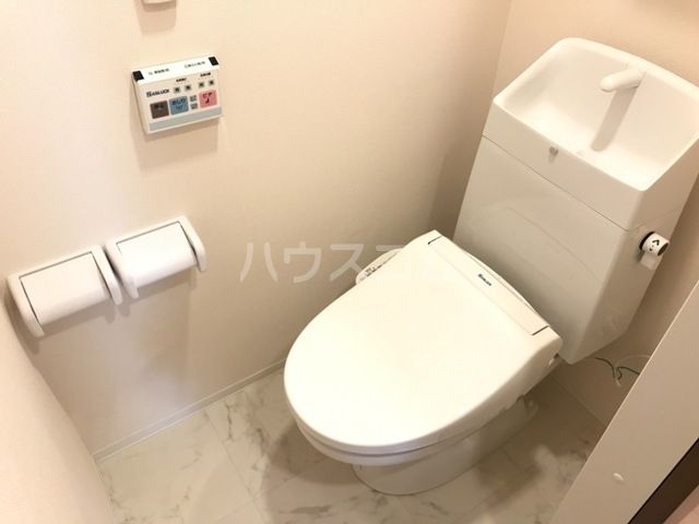 【弥富市前ケ須町のアパートのトイレ】