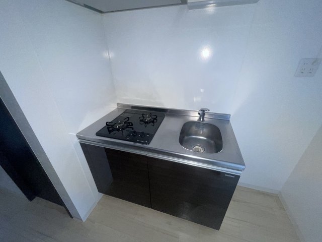 キッチン　コンパクトなキッチンで掃除もラクラク