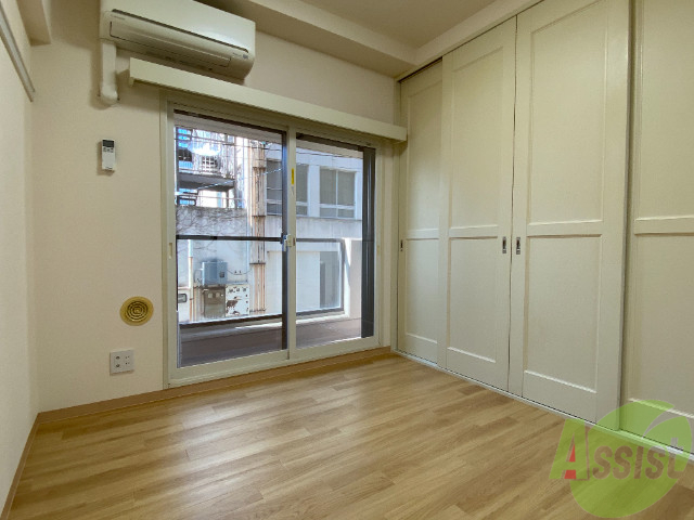 その他部屋・スペース　フローリングなので、ベッドを置くことも出来ます。