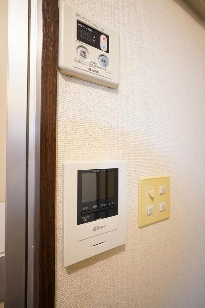 セキュリティ　モニター付きインターフォンとオートバス