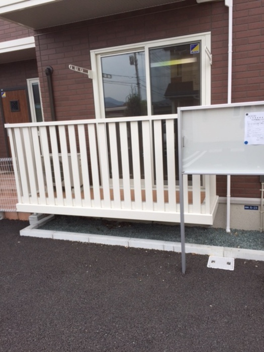 バルコニー　バルコニー