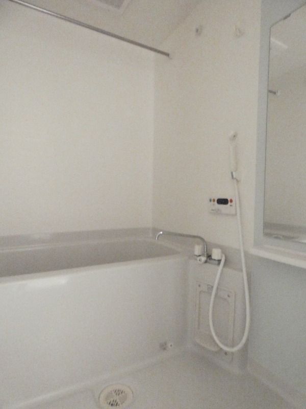 バス・シャワールーム　図面と現状に相違がある場合には現状を優先